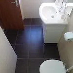 스튜디오 아파트먼트 밀라 아파트