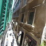 아파트 스튜디오 아파트먼트 밀라