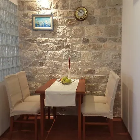 Mila Apartment *